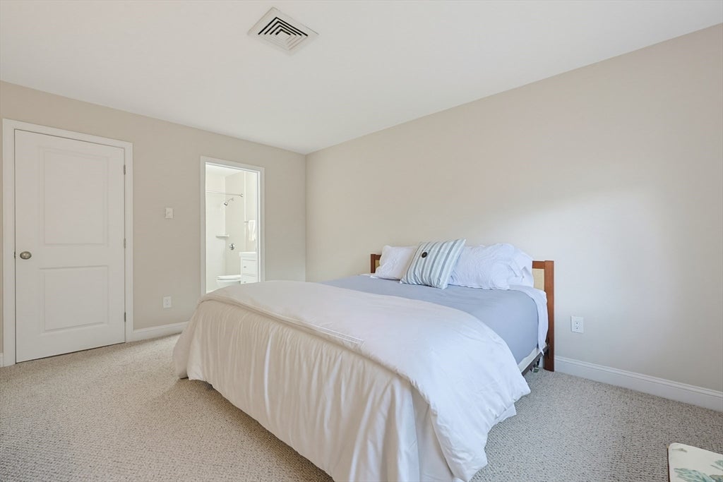14 Rainbow Pond Dr #B2, Walpole, MA, 14 Rainbow Pond Dr #B2, Walpole, MA Photo #19