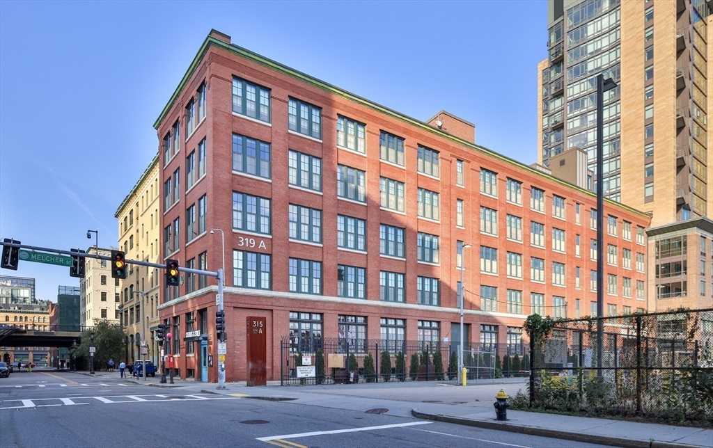 319 A Street 208