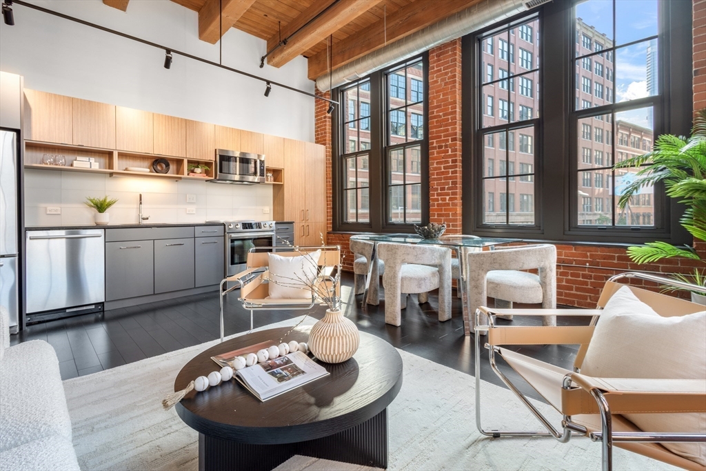 319 A Street 208