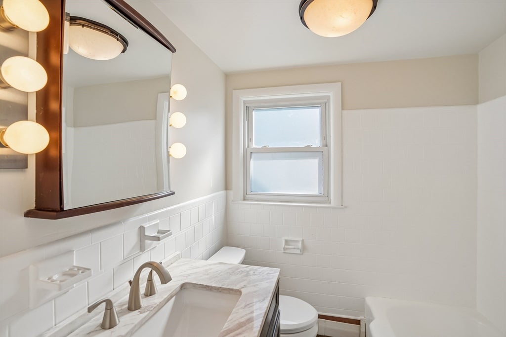 274 Whitford Ave, Providence, RI, 274 Whitford Ave, Providence, RI Photo #13