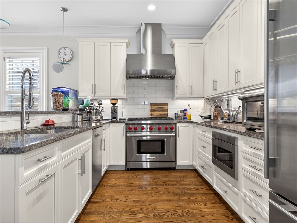 844 E 4th Street 2
