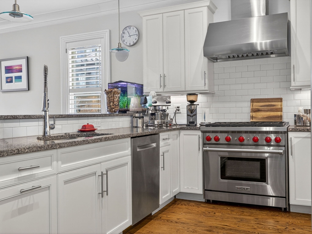 844 E 4th Street 2