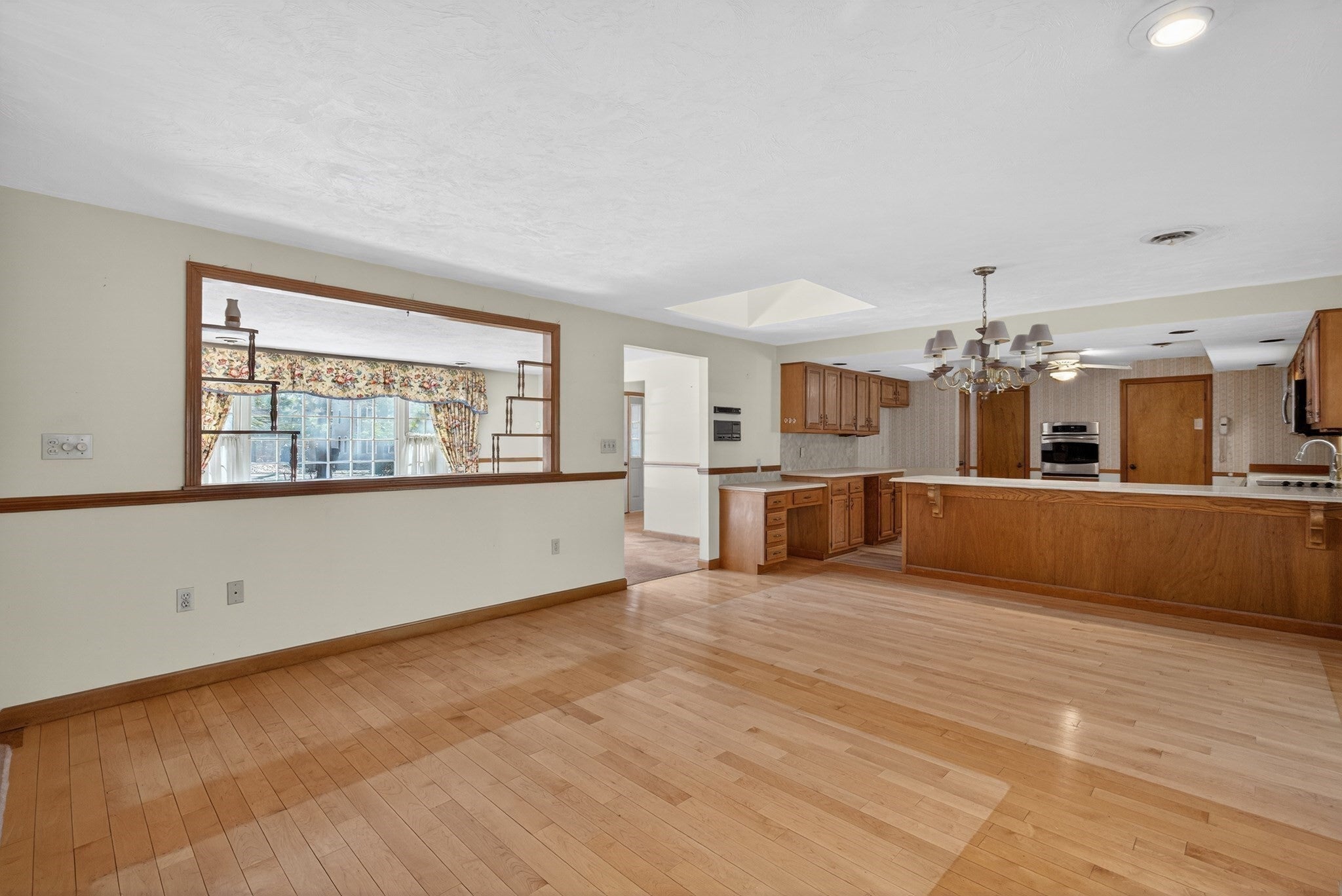 532 Hill St, Raynham, MA, 532 Hill St, Raynham, MA Photo #8