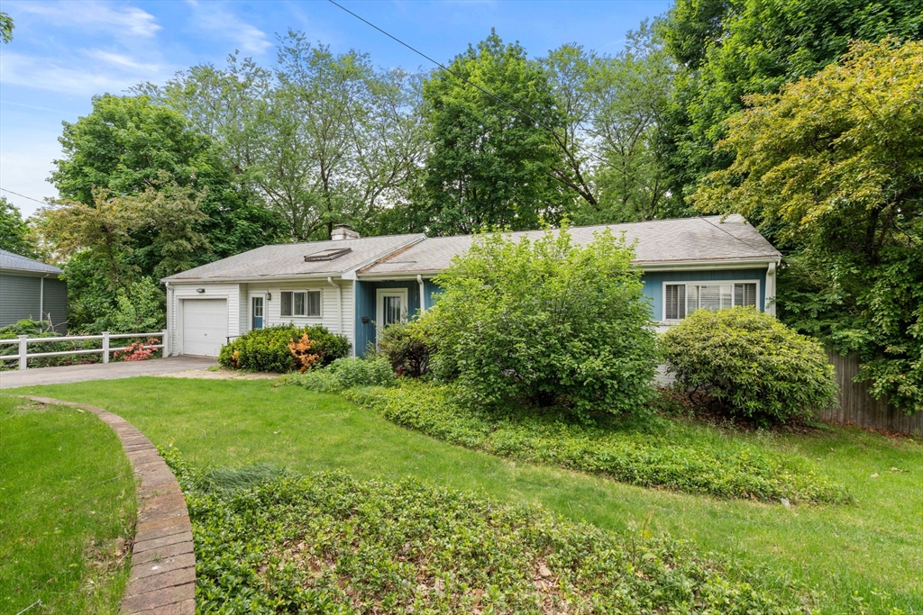 104 Oldham Rd