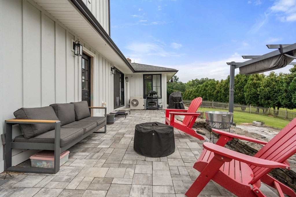 33 Putnam Hill Rd, Sutton, MA, 33 Putnam Hill Rd, Sutton, MA Photo #23