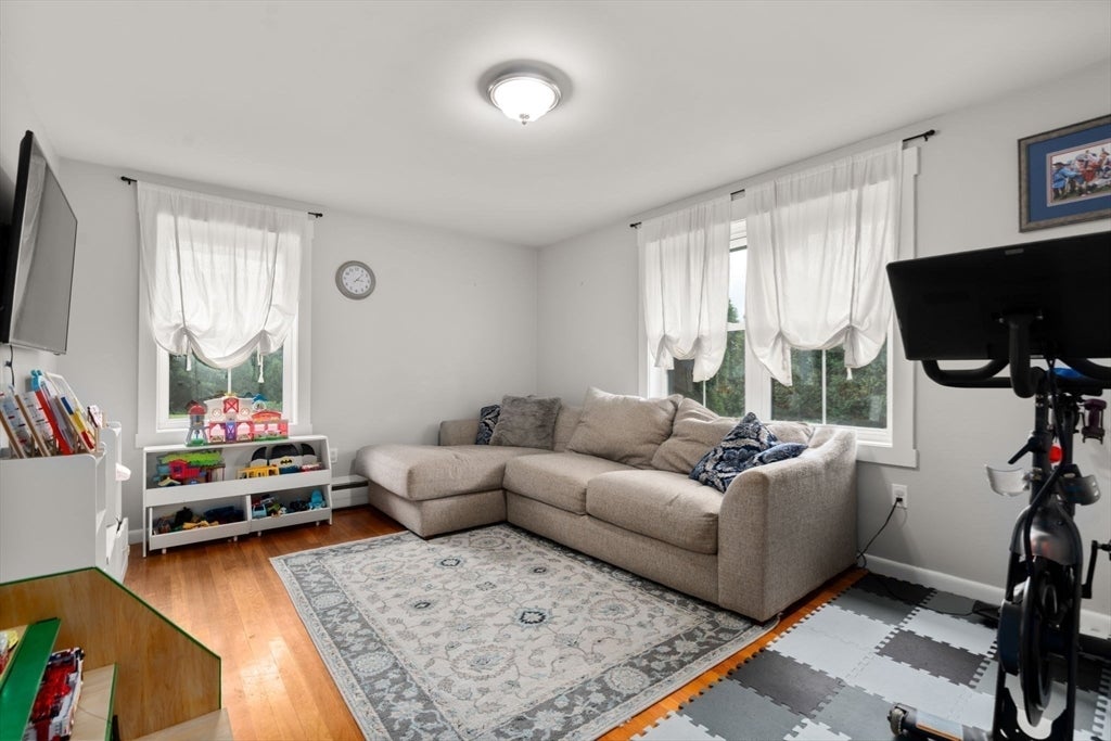 33 Putnam Hill Rd, Sutton, MA, 33 Putnam Hill Rd, Sutton, MA Photo #11