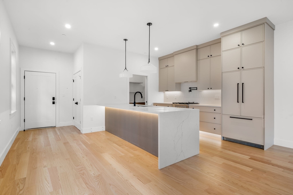33 Pearl St. 4