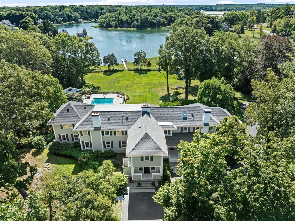 30 Black Horse Ln
