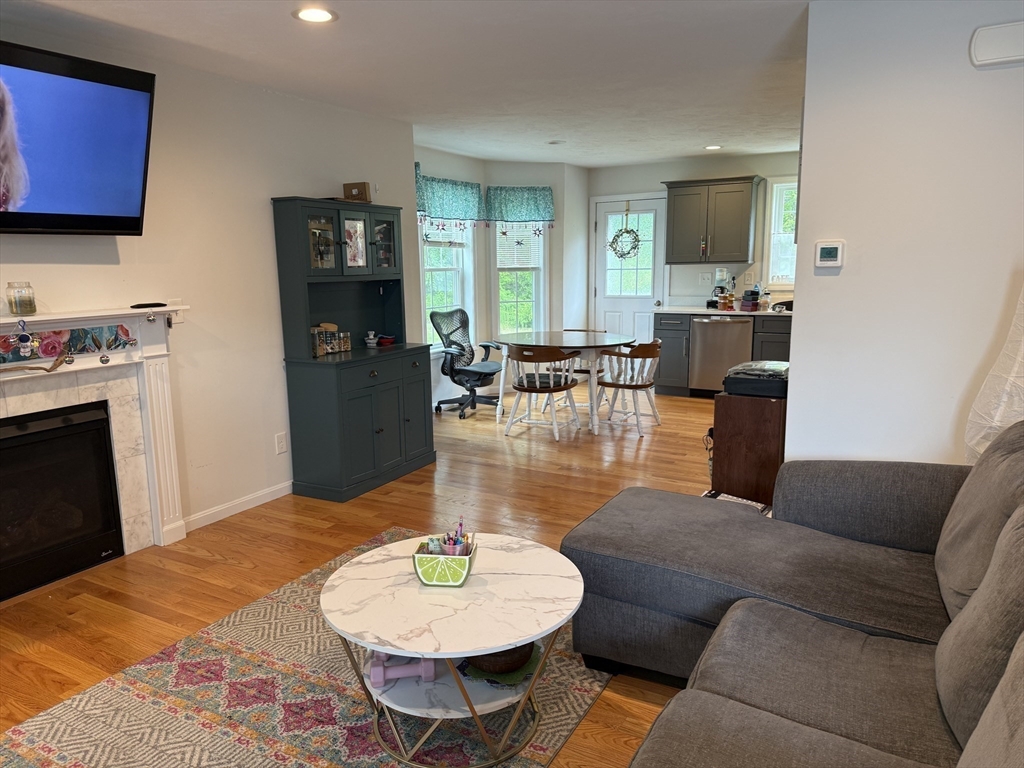91 Riley Rd 91