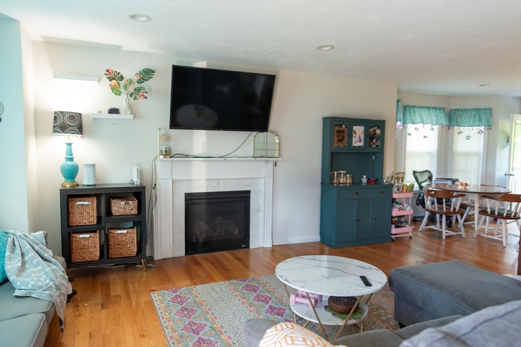 91 Riley Rd 91