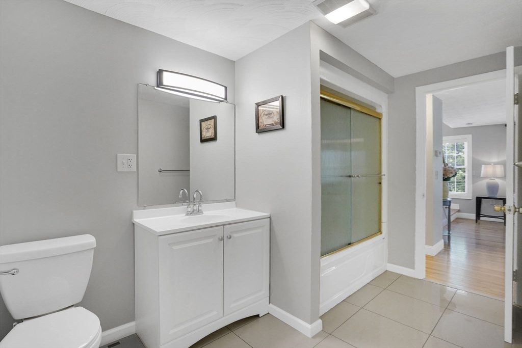 1214 Longmeadow St, Longmeadow, MA Photo #17