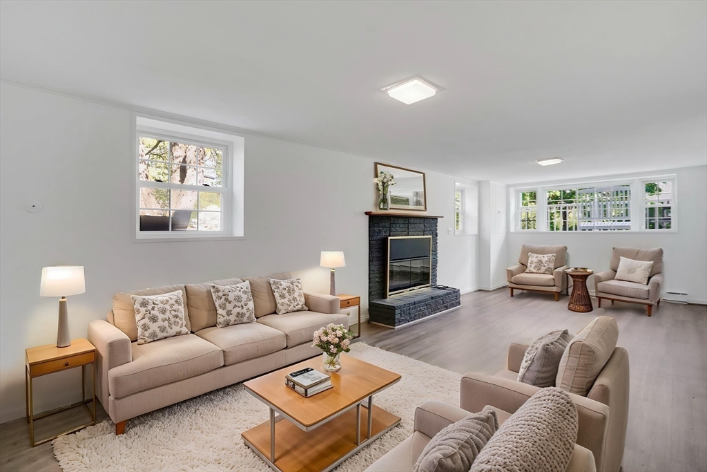 1214 Longmeadow St, Longmeadow, MA Photo #24