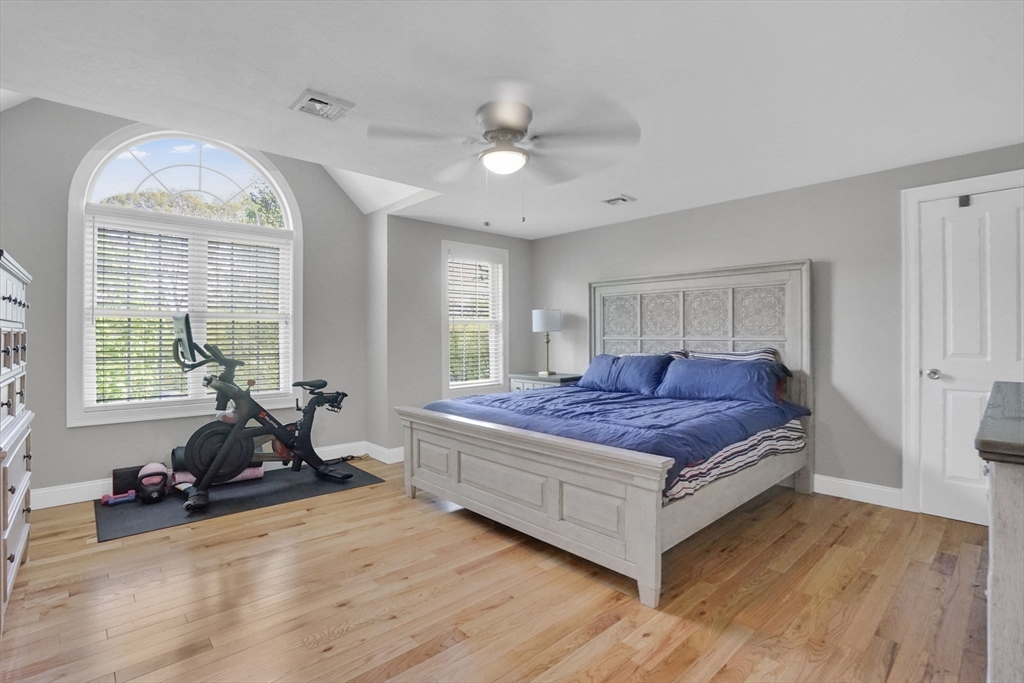 1214 Longmeadow St, Longmeadow, MA Photo #12