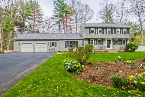 94 Tanglewood Dr East Longmeadow MA 01028