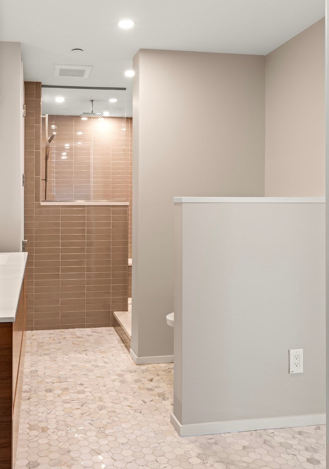 141 Dorchester Ave #212, Boston, MA Photo #17