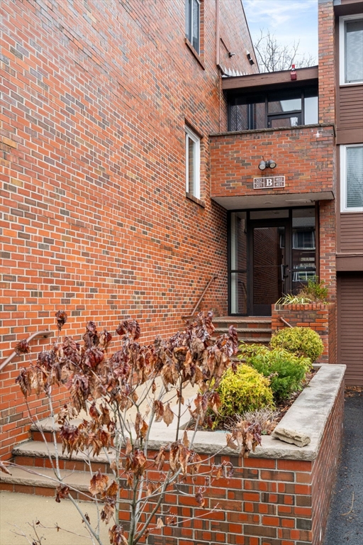 241 Perkins B302