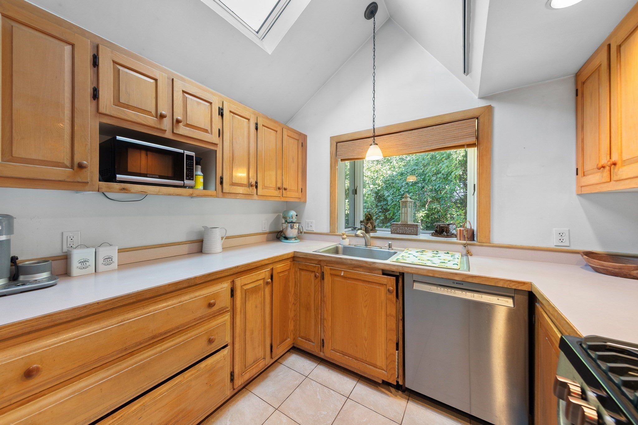 3 Rockwood Ln, Gloucester, MA, 3 Rockwood Ln, Gloucester, MA Photo #28
