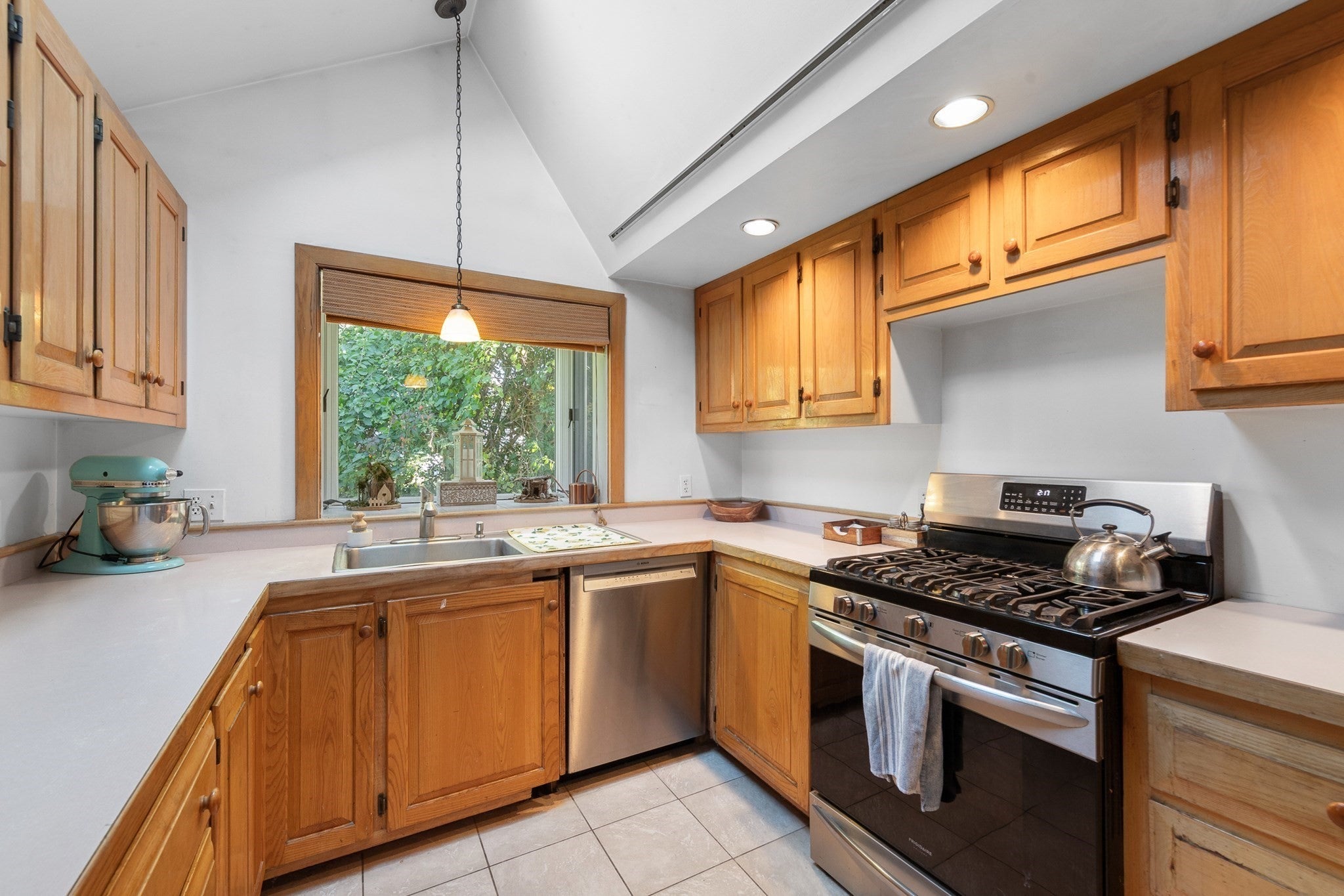 3 Rockwood Ln, Gloucester, MA, 3 Rockwood Ln, Gloucester, MA Photo #26