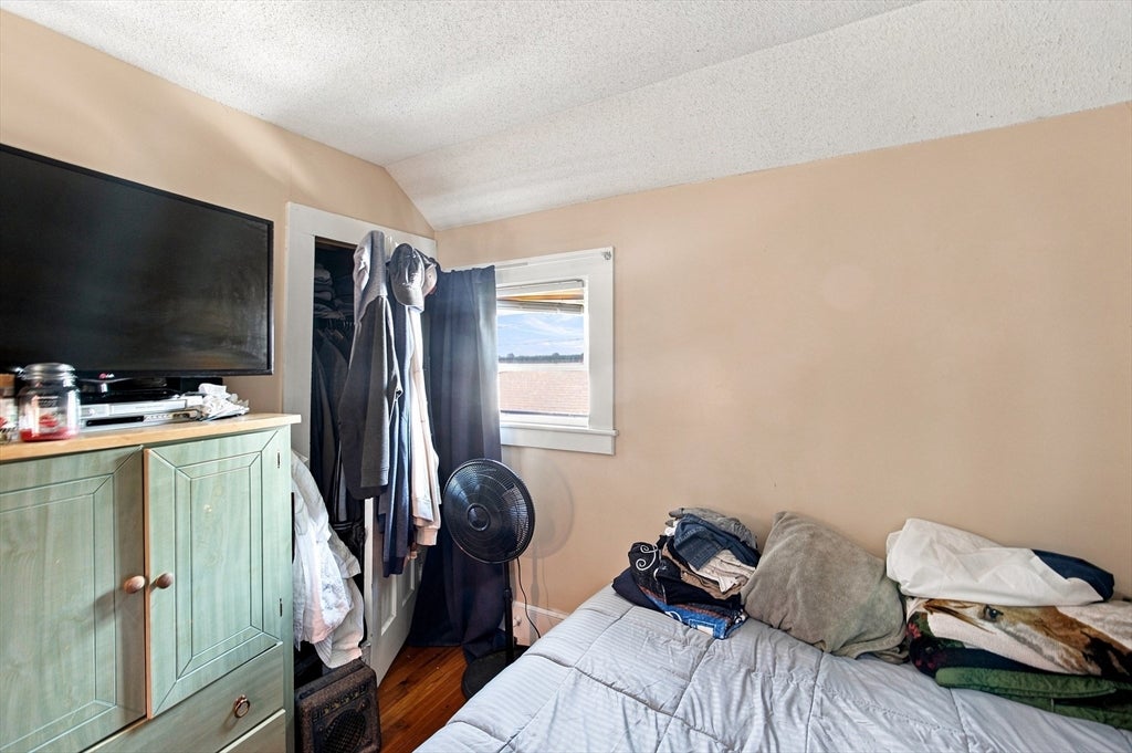 250-252 Winsor Street, Ludlow, MA Photo #8