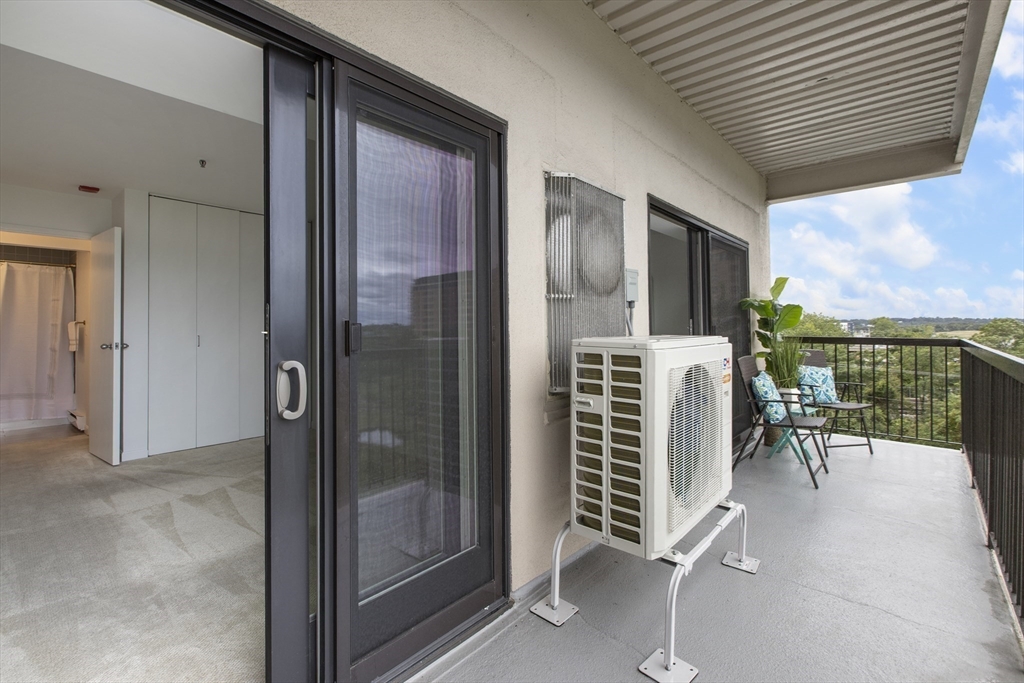 Quincy, Massachusetts 02171, United States, 1 Bedroom Bedrooms, ,1 BathroomBathrooms,Residential,Active,201832