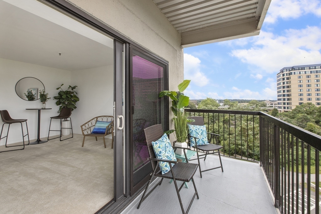 Quincy, Massachusetts 02171, United States, 1 Bedroom Bedrooms, ,1 BathroomBathrooms,Residential,Active,201832