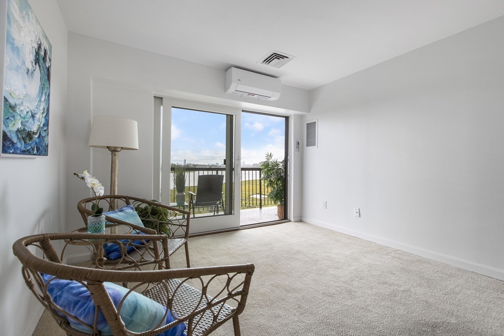 Quincy, Massachusetts 02171, United States, 1 Bedroom Bedrooms, ,1 BathroomBathrooms,Residential,Active,201832