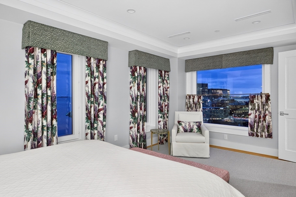 Boston, Massachusetts 02110, United States, 3 Bedrooms Bedrooms, ,4 BathroomsBathrooms,Residential,Active,210521