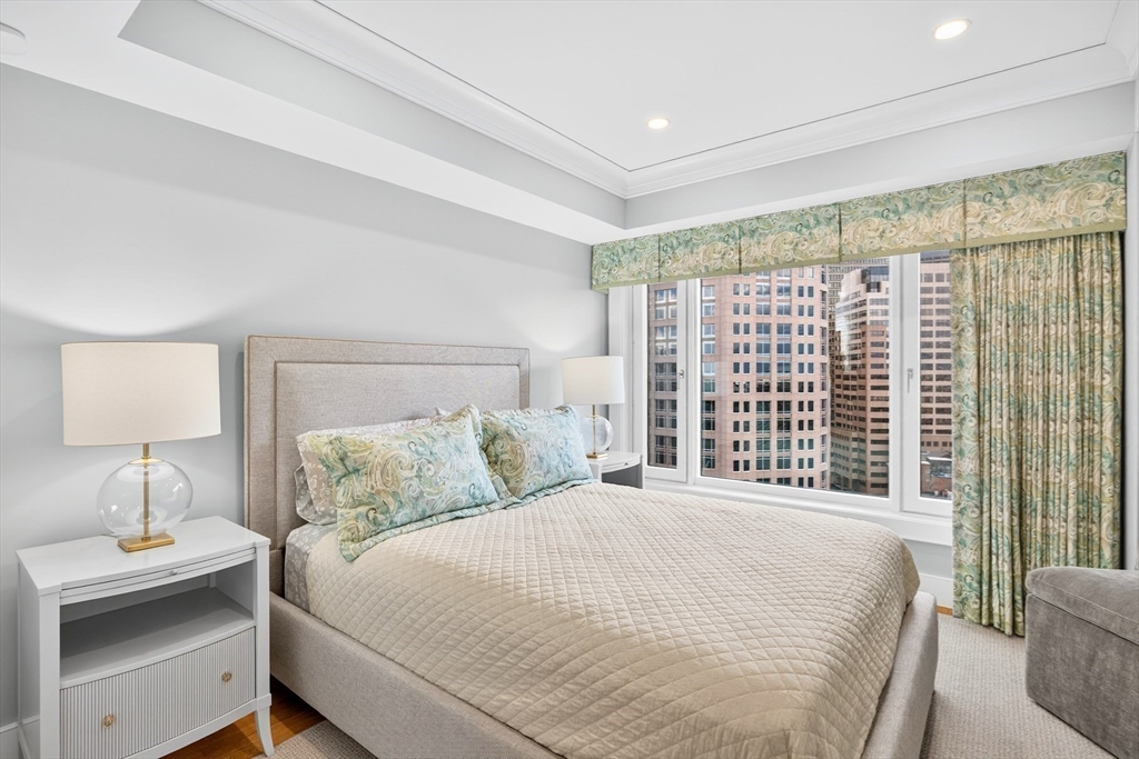 Boston, Massachusetts 02110, United States, 3 Bedrooms Bedrooms, ,4 BathroomsBathrooms,Residential,Active,210521