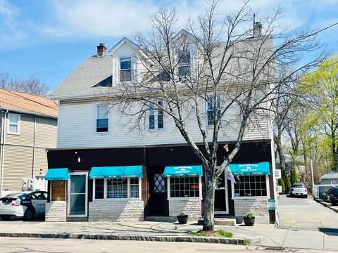 Photo of 56-58 Lexington St #56, Newton, MA 02465 (MLS # 73487861)