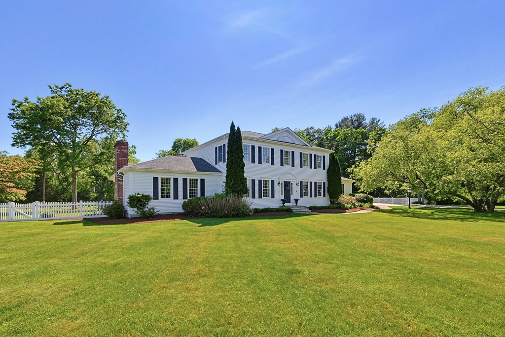 523 Old Westport Rd