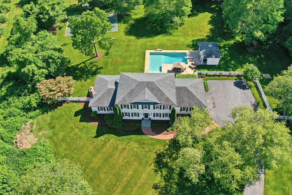 523 Old Westport Rd
