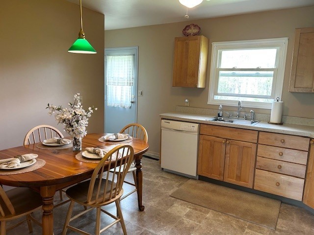 35 Maple Grove Dr