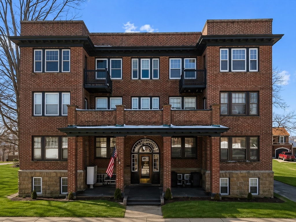 138 Main St 13