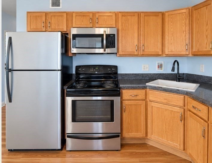 10 Malta St #4, Hull, MA, 10 Malta St #4, Hull, MA Photo #3