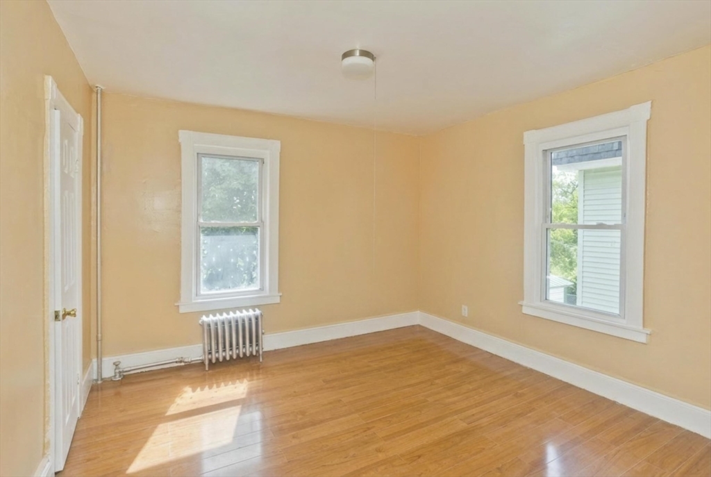 116-118 Massasoit St