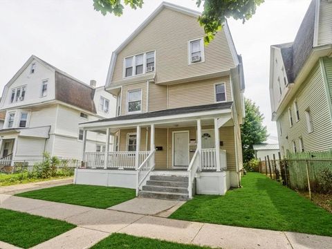 Photo of 116-118 Massasoit St, Springfield, MA 01107 (MLS # 73527157)
