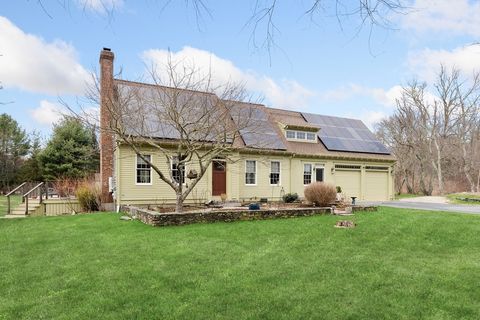 33 Butterfly Trail Dartmouth MA 02747