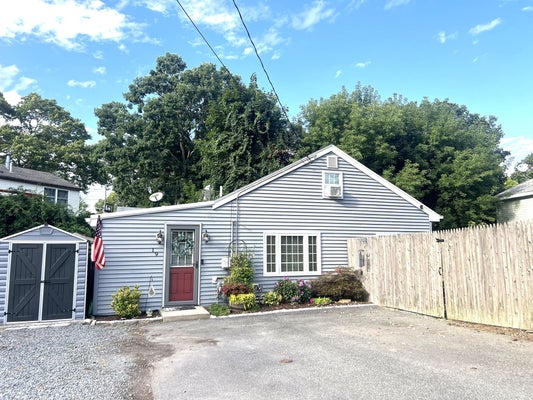 19 WATER ST, SWANSEA, MA 02777 - Image ab2a2a7e2a33584d8bb2ecc40aecd025/2943357513