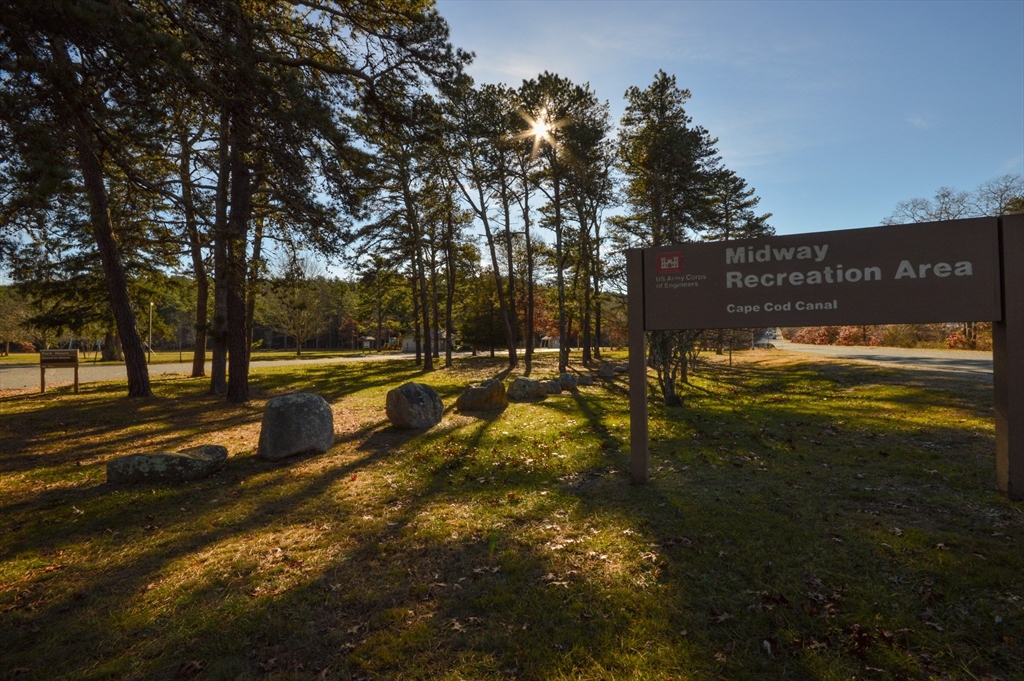 Bourne, Massachusetts 02532, United States, 2 Bedrooms Bedrooms, ,2 BathroomsBathrooms,Residential,Active,23964