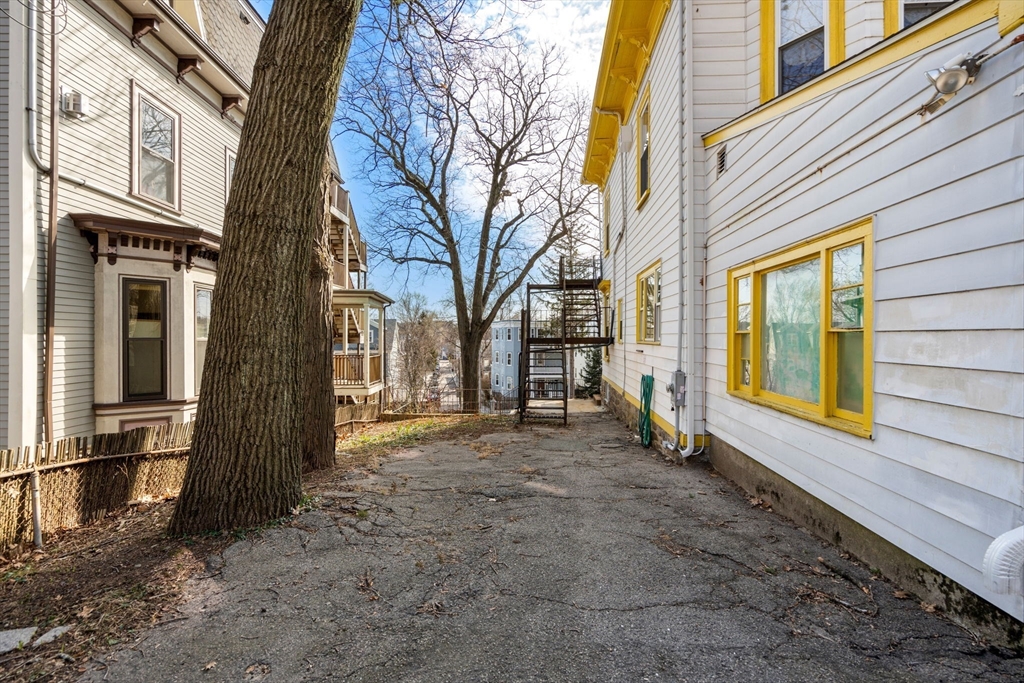 93 Sedgwick Street