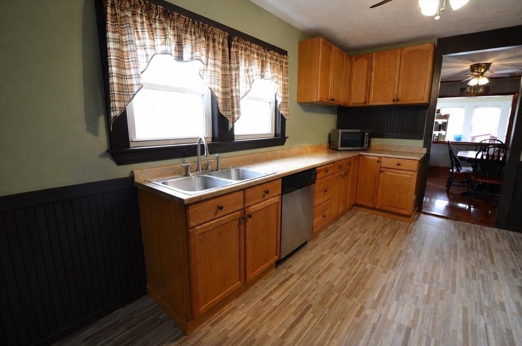 21 Avalon St, Stoughton, MA, 21 Avalon St, Stoughton, MA Photo #4