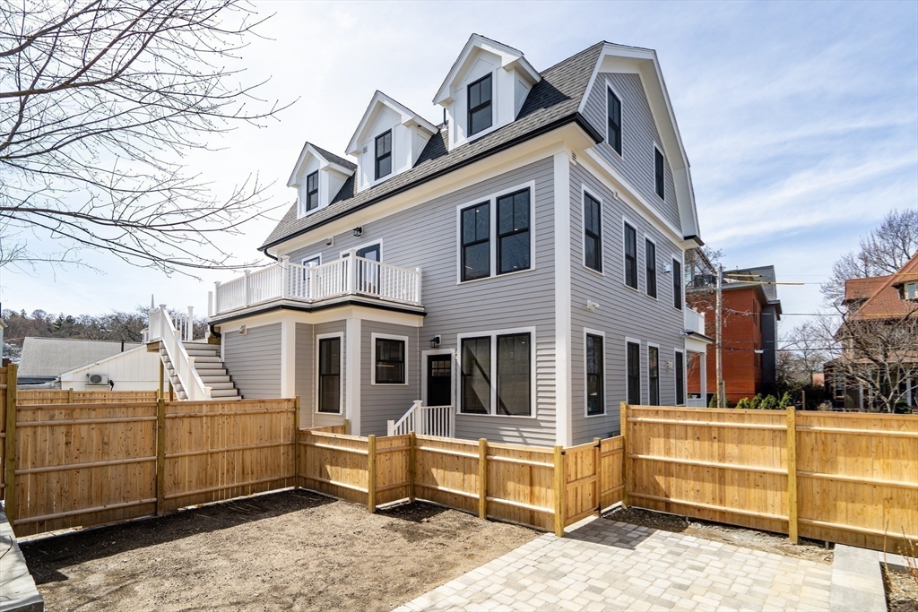 77 Thorndike Street 2