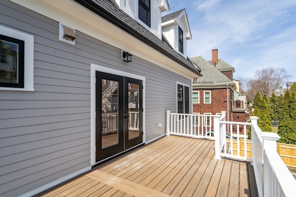 77 Thorndike Street 2