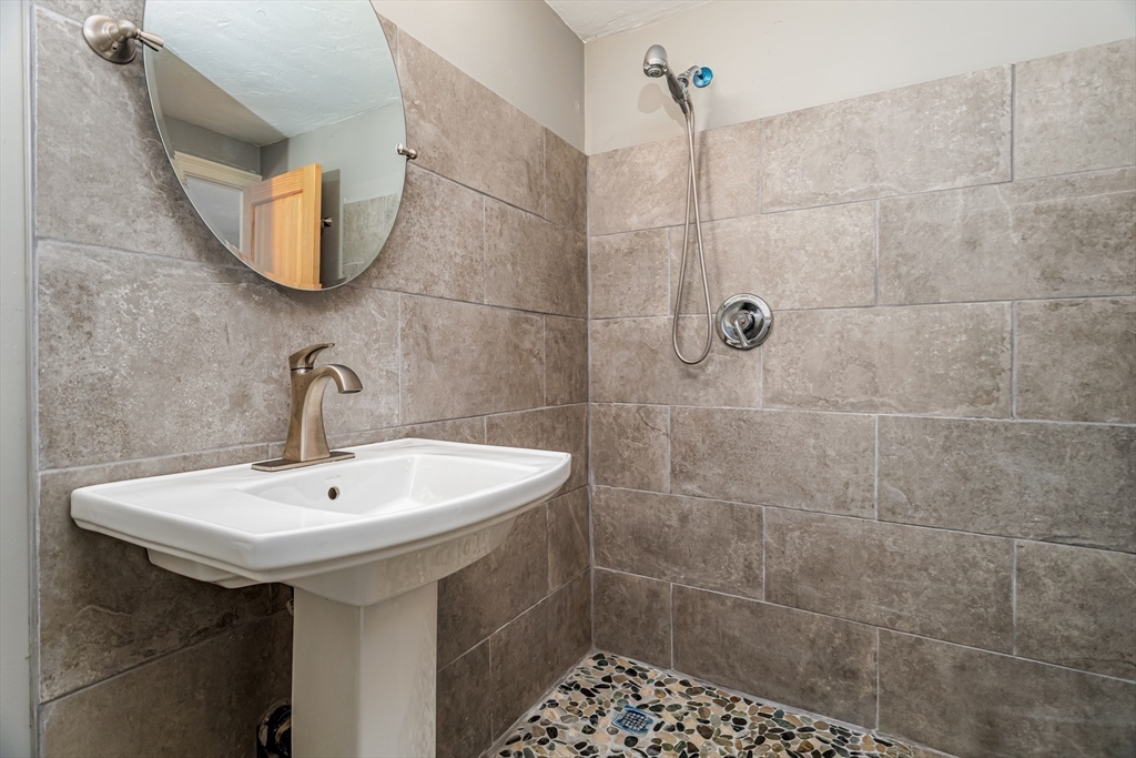 17 Fairview, Ashburnham, MA Photo #10