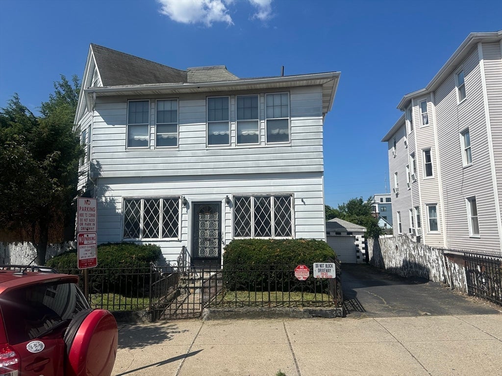 Photo of 136 Main St, Everett, MA