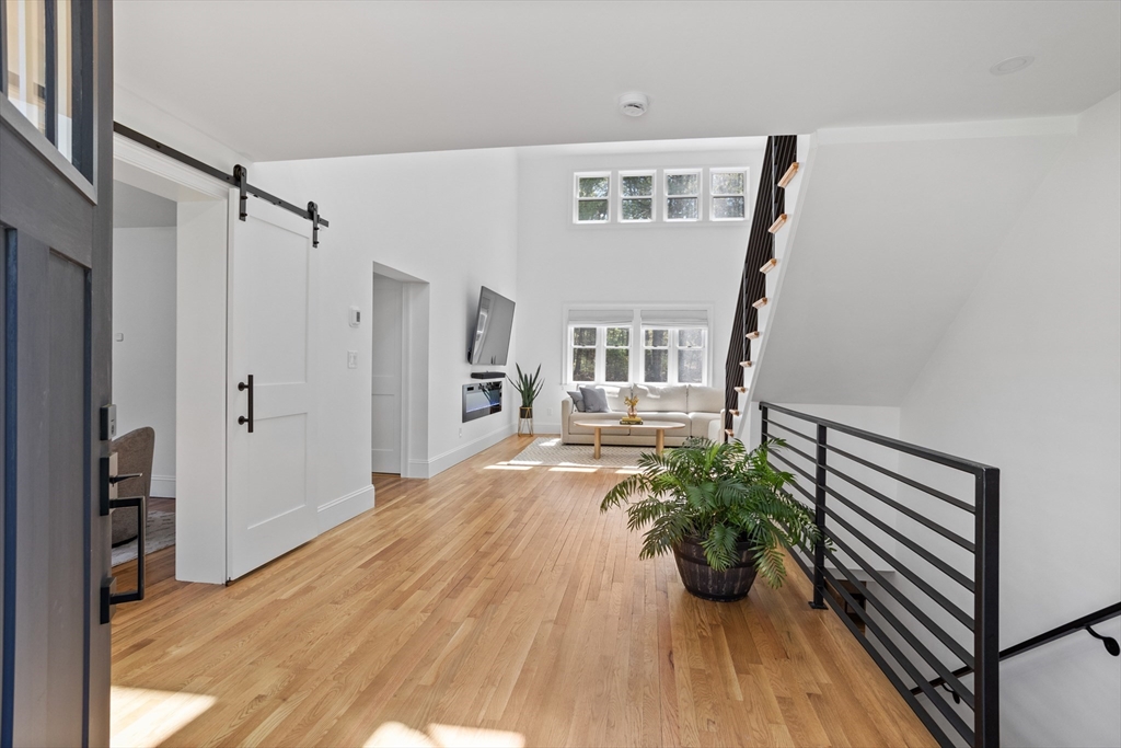 846 Maple Street