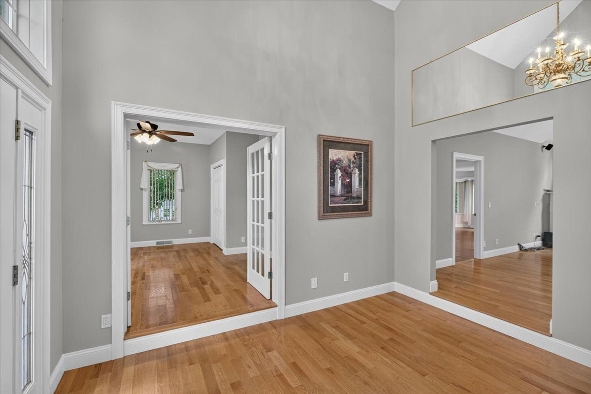 31 Hillcrest Cir, Westfield, MA, 31 Hillcrest Cir, Westfield, MA Photo #4