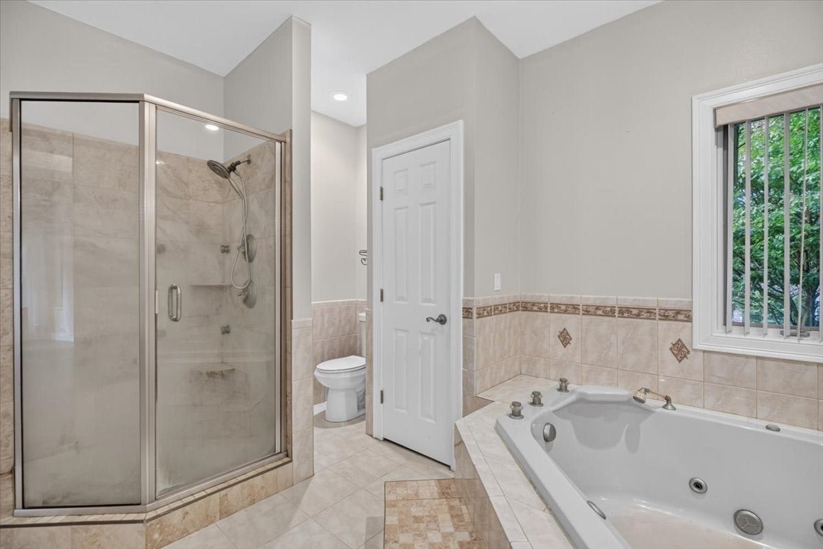 31 Hillcrest Cir, Westfield, MA, 31 Hillcrest Cir, Westfield, MA Photo #16