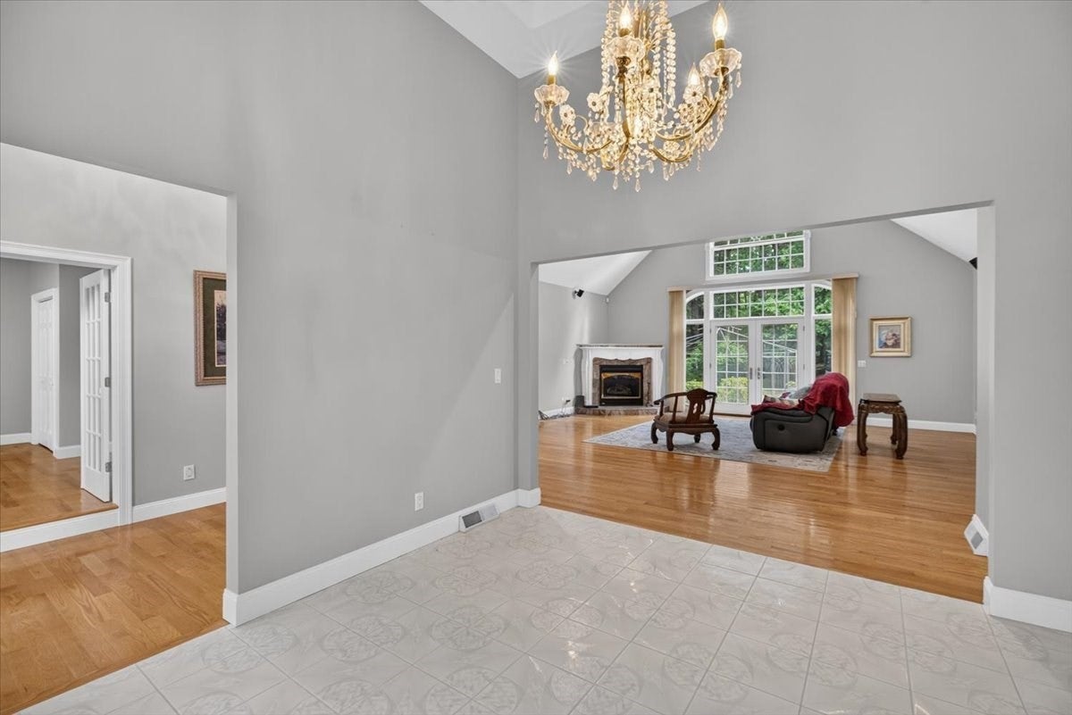 31 Hillcrest Cir, Westfield, MA, 31 Hillcrest Cir, Westfield, MA Photo #9