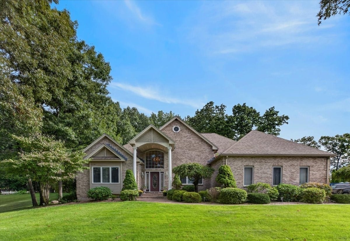 31 Hillcrest Cir, Westfield, MA, 31 Hillcrest Cir, Westfield, MA Photo #1